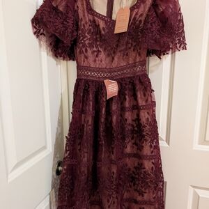 Ivy City Co Burgundy Lace Midi Dress